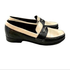 Cole Haan Leather 2 Tone Penny Loafer Sz 6.5 EUC